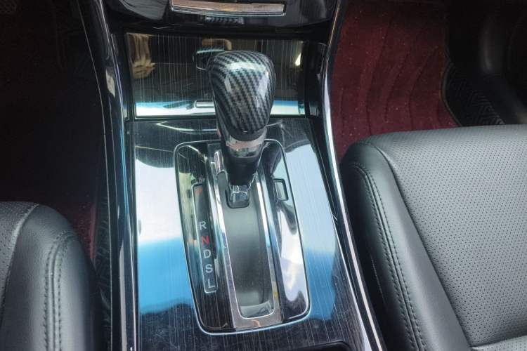 Used Honda Accord 2016 2.0L Comfort Edition Gear Lever