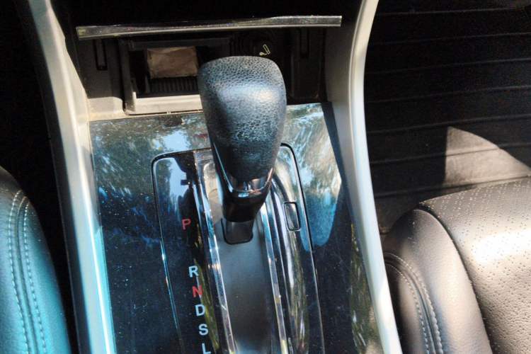 Used Honda Accord 2016 2.0L Comfort Edition Gear Lever