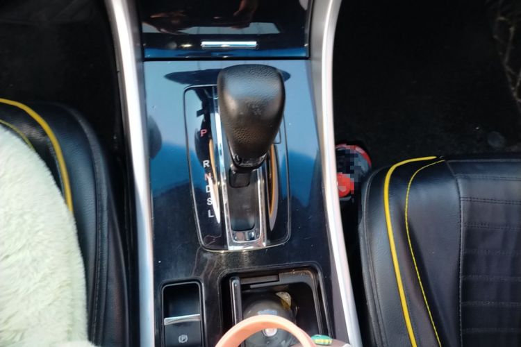 Used Honda Accord 2016 2.0L Comfort Edition Gear Lever