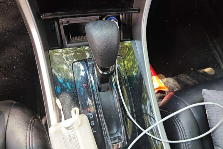Used Honda Accord 2016 2.0L Comfort Edition Gear Lever