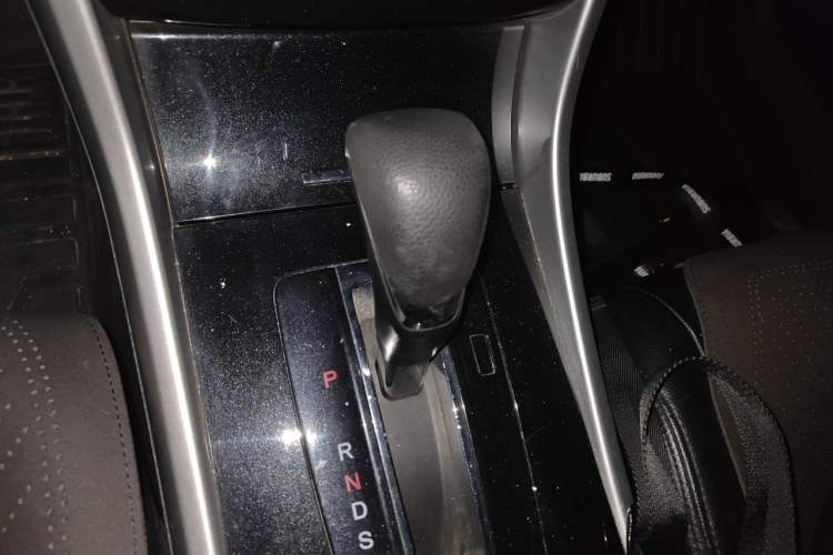 Used Honda Accord 2016 2.0L Comfort Edition Gear Lever