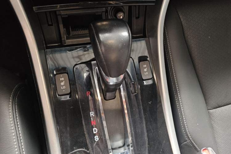Used Honda Accord 2016 2.4L Luxury Edition Gear Lever