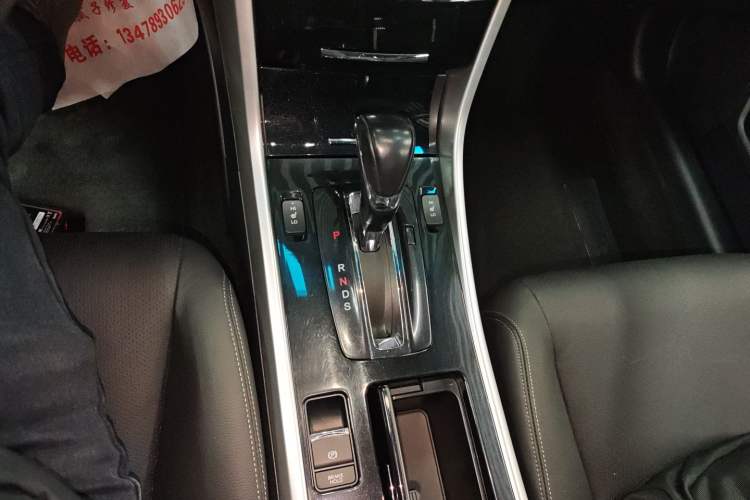 Used Honda Accord 2016 2.4L Comfort Edition Gear Lever