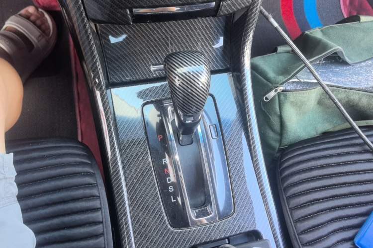 Used Honda Accord 2016 2.0L Comfort Edition Gear Lever