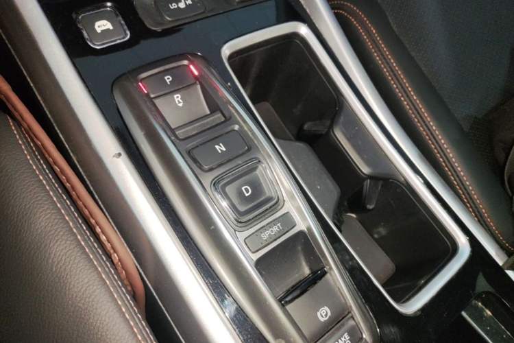 Used Honda Accord 2016 Hybrid 2.0L Rui Ling Edition Gear Lever
