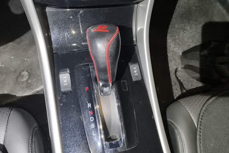 Used Honda Accord 2016 2.0L Elite Edition Gear Lever