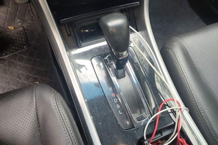 Used Honda Accord 2016 2.0L Comfort Edition Gear Lever