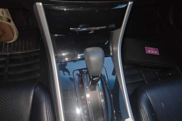 Used Honda Accord 2016 2.0L Comfort Edition Gear Lever