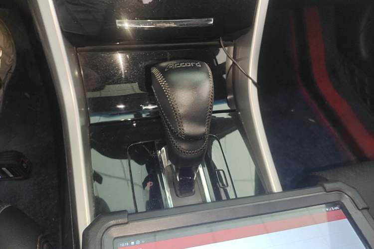 Used Honda Accord 2016 2.0L Comfort Edition Gear Lever