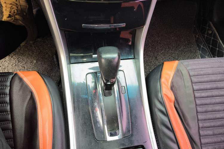 Used Honda Accord 2016 2.0L Comfort Edition Gear Lever