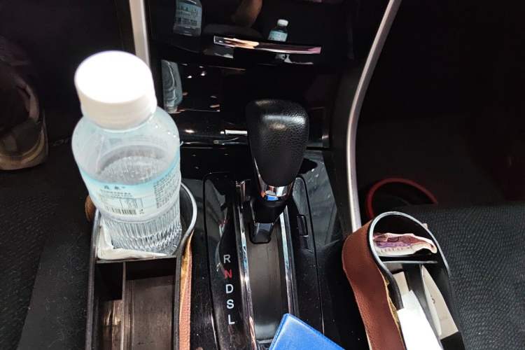 Used Honda Accord 2016 2.0L Comfort Edition Gear Lever