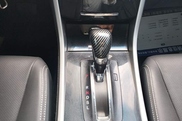 Used Honda Accord 2016 2.0L Comfort Edition Gear Lever