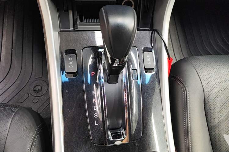 Used Honda Accord 2016 2.0L Elite Edition Gear Lever