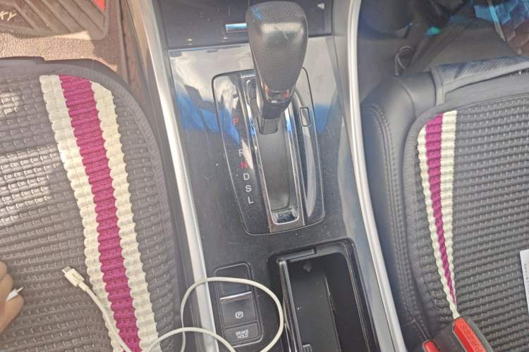 Used Honda Accord 2016 2.0L Comfort Edition Gear Lever