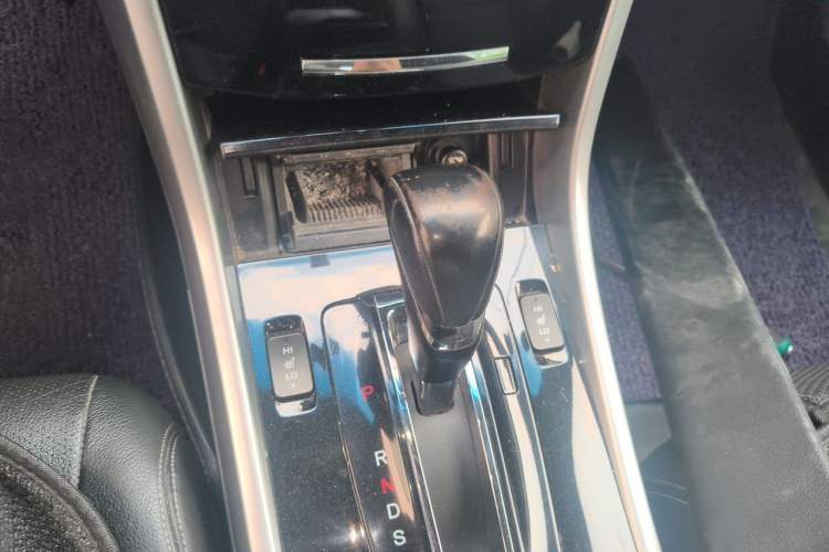 Used Honda Accord 2016 2.0L Elite Edition Gear Lever
