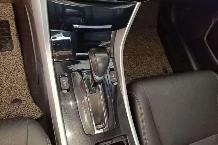 Used Honda Accord 2016 2.4L Zhi Rui Edition Gear Lever