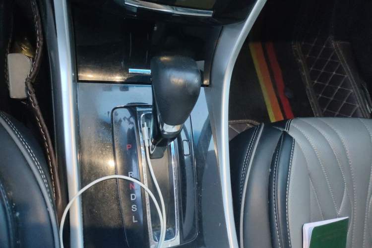 Used Honda Accord 2016 2.0L Comfort Edition Gear Lever