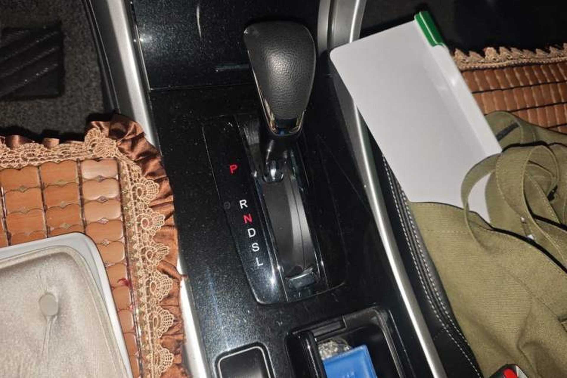 Used Honda Accord 2016 2.0L Comfort Edition Gear Lever