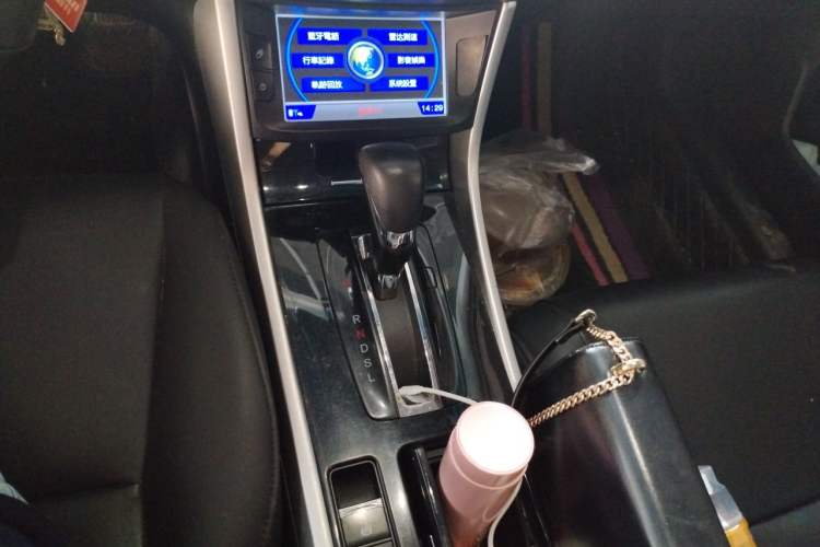 Used Honda Accord 2016 2.0L Comfort Edition Gear Lever