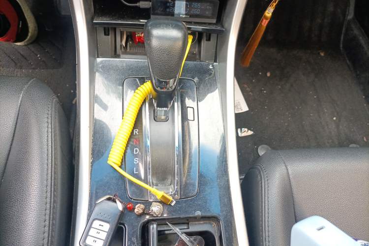 Used Honda Accord 2016 2.0L Comfort Edition Gear Lever