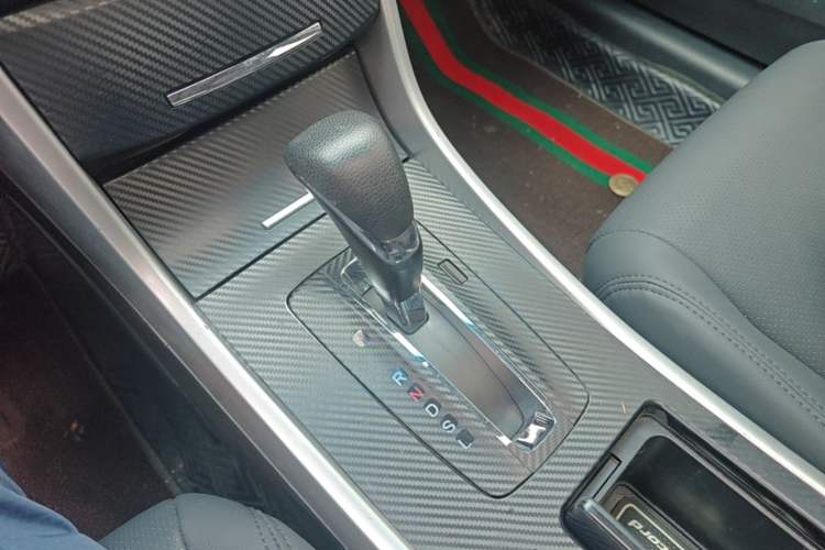 Used Honda Accord 2016 2.0L Comfort Edition Gear Lever