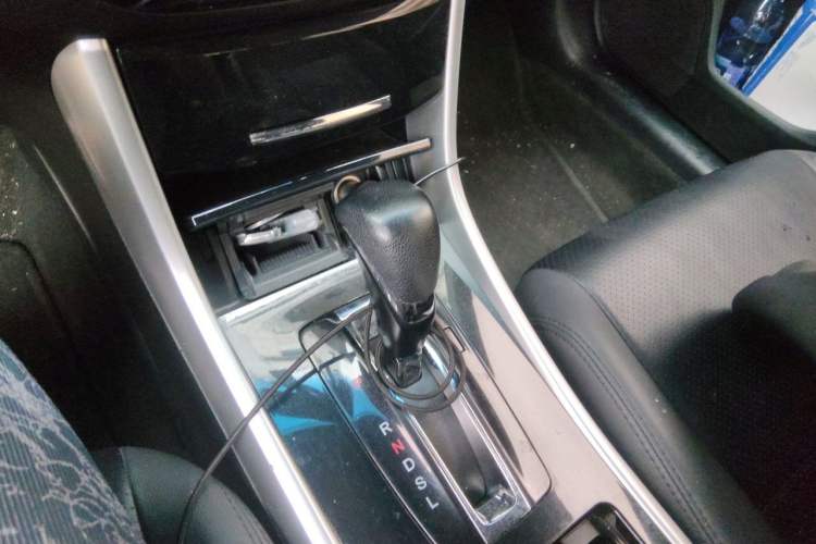 Used Honda Accord 2016 2.0L Comfort Edition Gear Lever