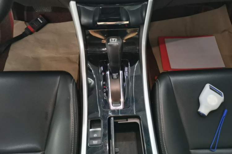 Used Honda Accord 2016 2.0L Comfort Edition Gear Lever
