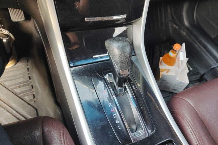 Used Honda Accord 2016 2.0L Comfort Edition Gear Lever