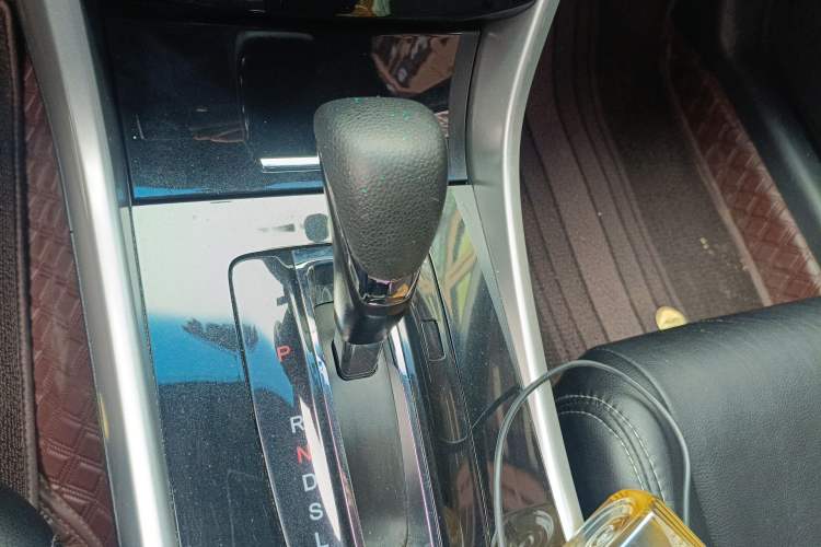 Used Honda Accord 2016 2.0L Comfort Edition Gear Lever
