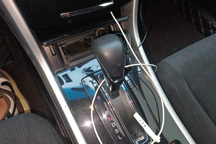Used Honda Accord 2016 2.0L Comfort Edition Gear Lever