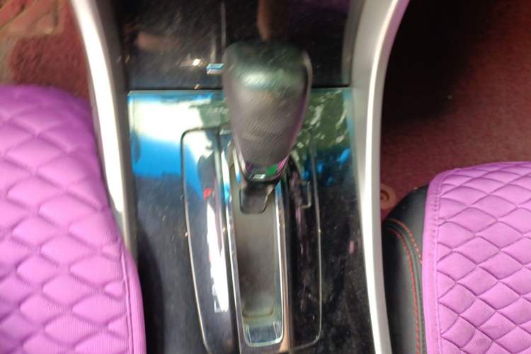 Used Honda Accord 2016 2.0L Comfort Edition Gear Lever