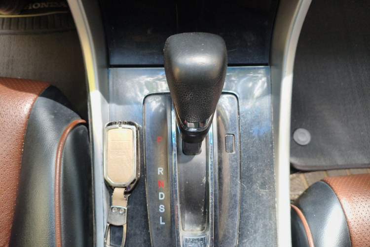 Used Honda Accord 2016 2.0L Comfort Edition Gear Lever