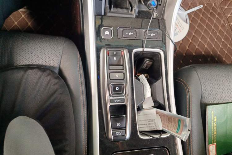 Used Honda Accord 2016 Hybrid 2.0L Sharp Edition Gear Lever