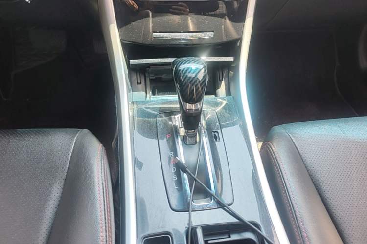 Used Honda Accord 2016 2.0L Comfort Edition Gear Lever