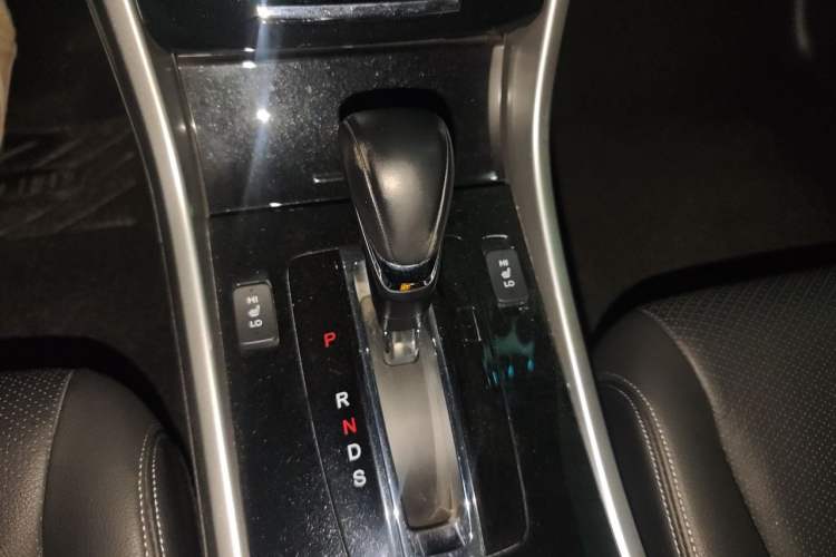 Used Honda Accord 2016 2.4L Zhi Rui Edition Gear Lever