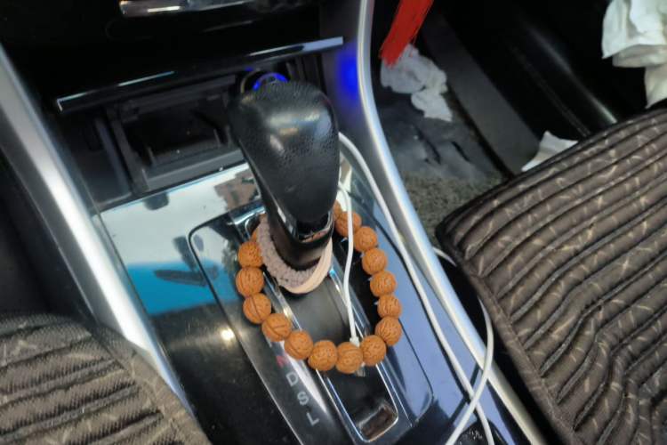 Used Honda Accord 2016 2.0L Comfort Edition Gear Lever