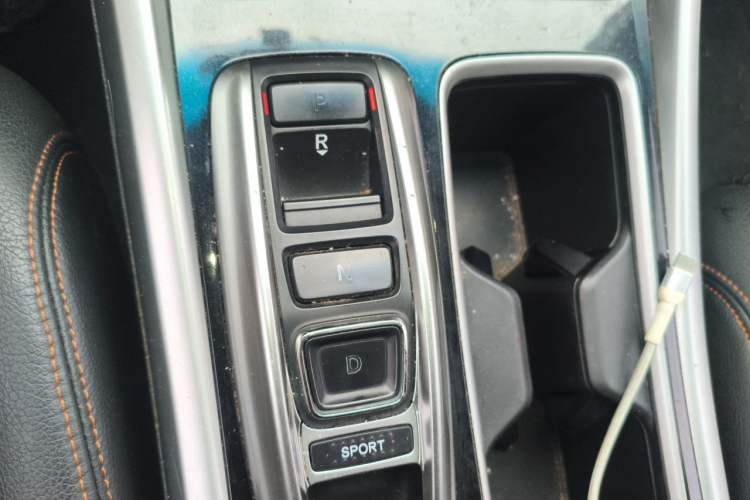 Used Honda Accord 2016 Hybrid 2.0L Sharp Edition Gear Lever