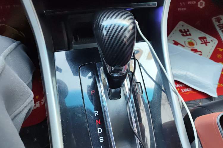 Used Honda Accord 2016 2.0L Elite Edition Gear Lever