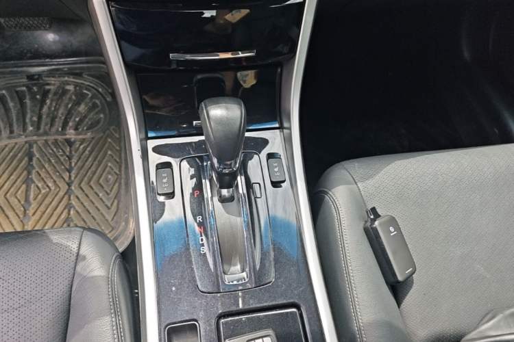 Used Honda Accord 2016 2.4L Zhi Rui Edition Gear Lever