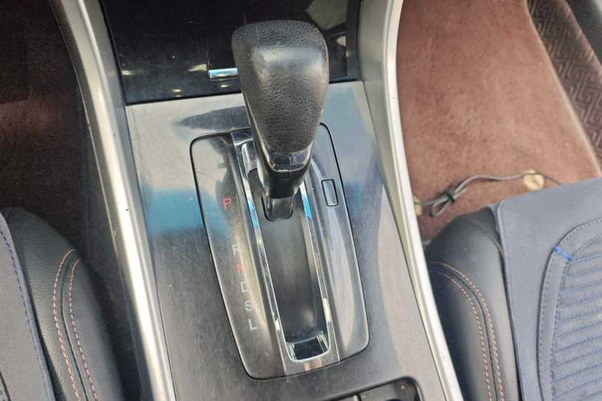Used Honda Accord 2016 2.0L Comfort Edition Gear Lever