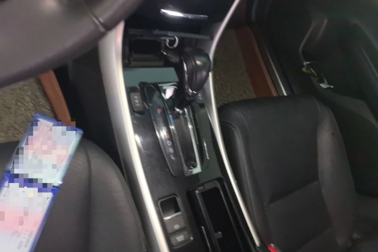 Used Honda Accord 2016 2.0L Elite Edition Gear Lever