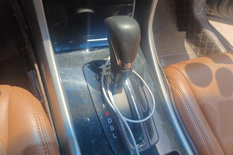 Used Honda Accord 2016 2.0L Comfort Edition Gear Lever