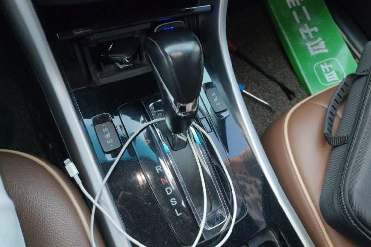 Used Honda Accord 2016 2.0L Elite Edition Gear Lever