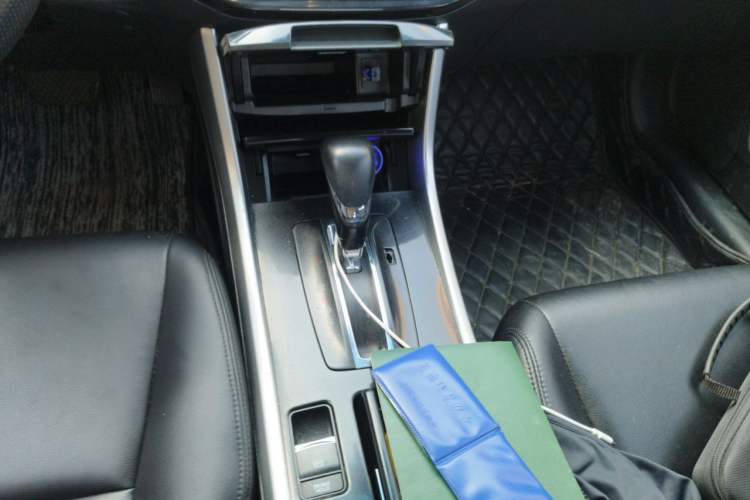 Used Honda Accord 2016 2.0L Comfort Edition Gear Lever