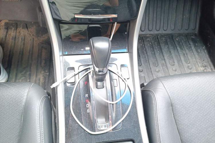 Used Honda Accord 2016 2.4L Luxury Edition Gear Lever