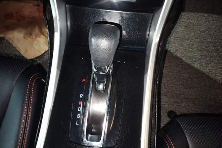 Used Honda Accord 2016 2.0L Comfort Edition Gear Lever