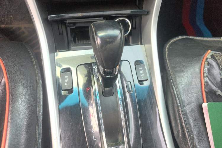 Used Honda Accord 2016 2.0L Luxury Edition Gear Lever