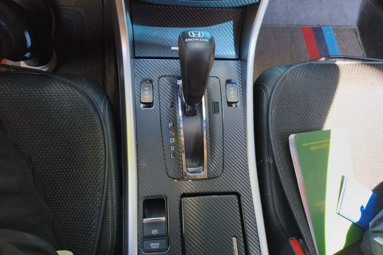 Used Honda Accord 2016 2.0L Elite Edition Gear Lever