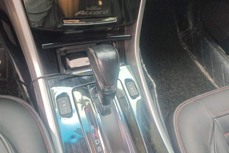 Used Honda Accord 2016 2.0L Elite Edition Gear Lever