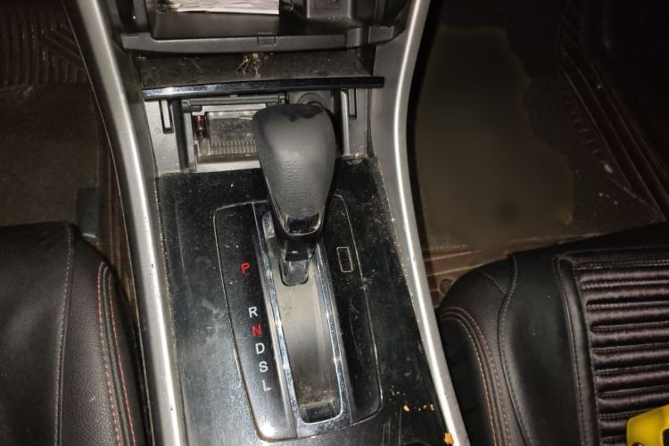 Used Honda Accord 2016 2.0L Comfort Edition Gear Lever